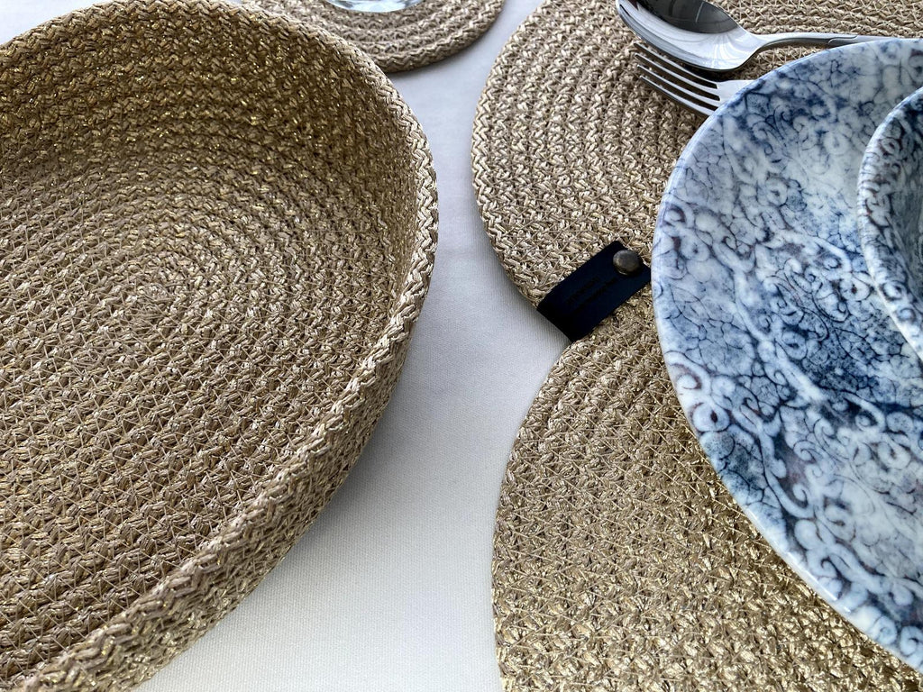 Handwoven Heart Placemat Set: Valentine's Day Dining Table Decor