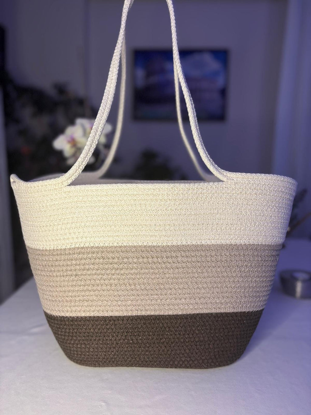 Dreifarbige handgewebte Schultertasche aus Juteseil: Baumwollfutter