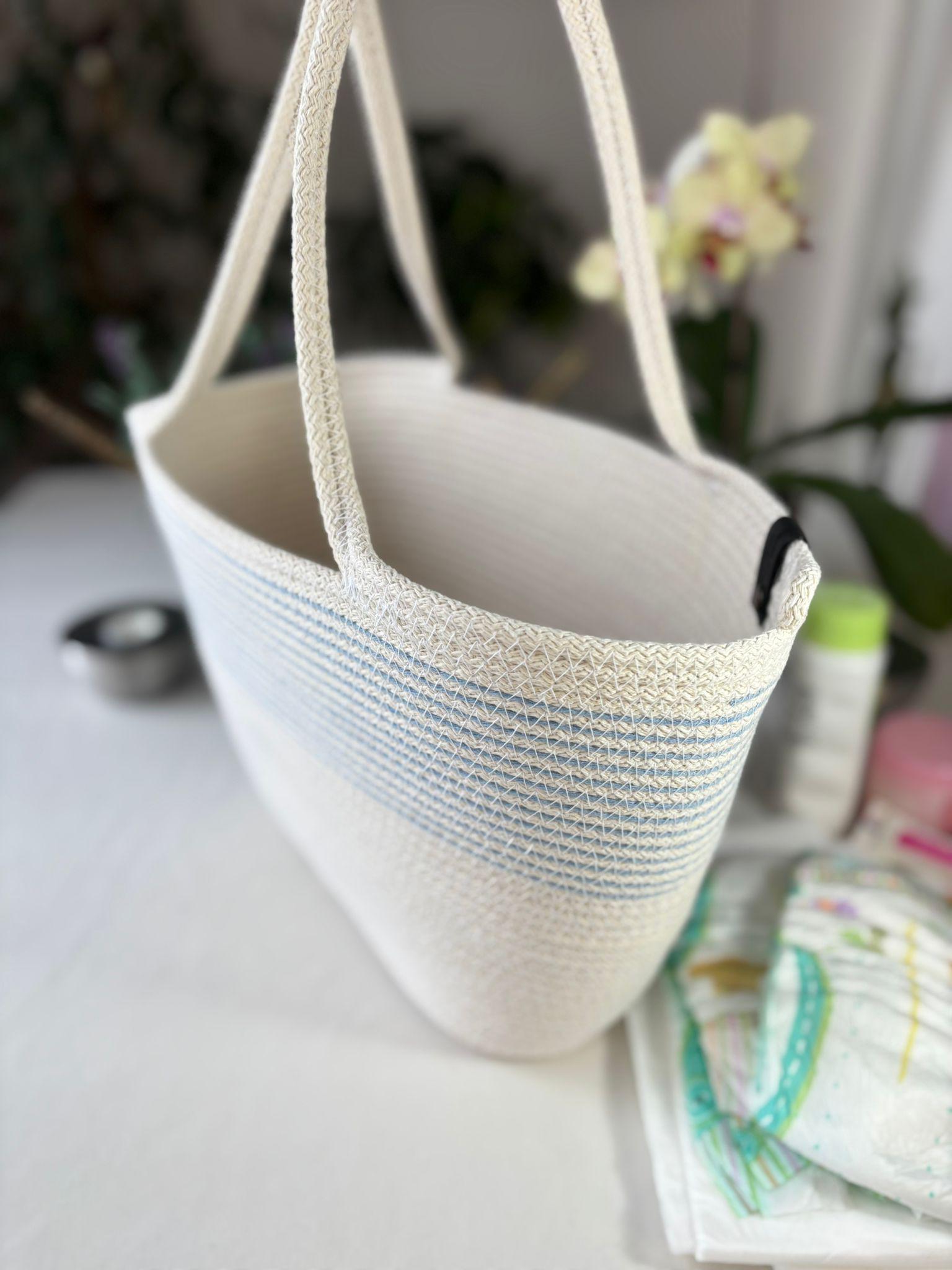 Blau-weiße handgewebte Jutetasche: Boho Strandtasche