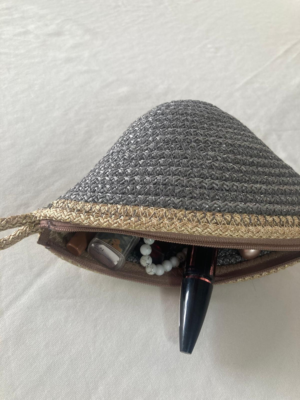 Handwoven Straw Makeup Bag: Boho Cosmetic Zipper Pouch