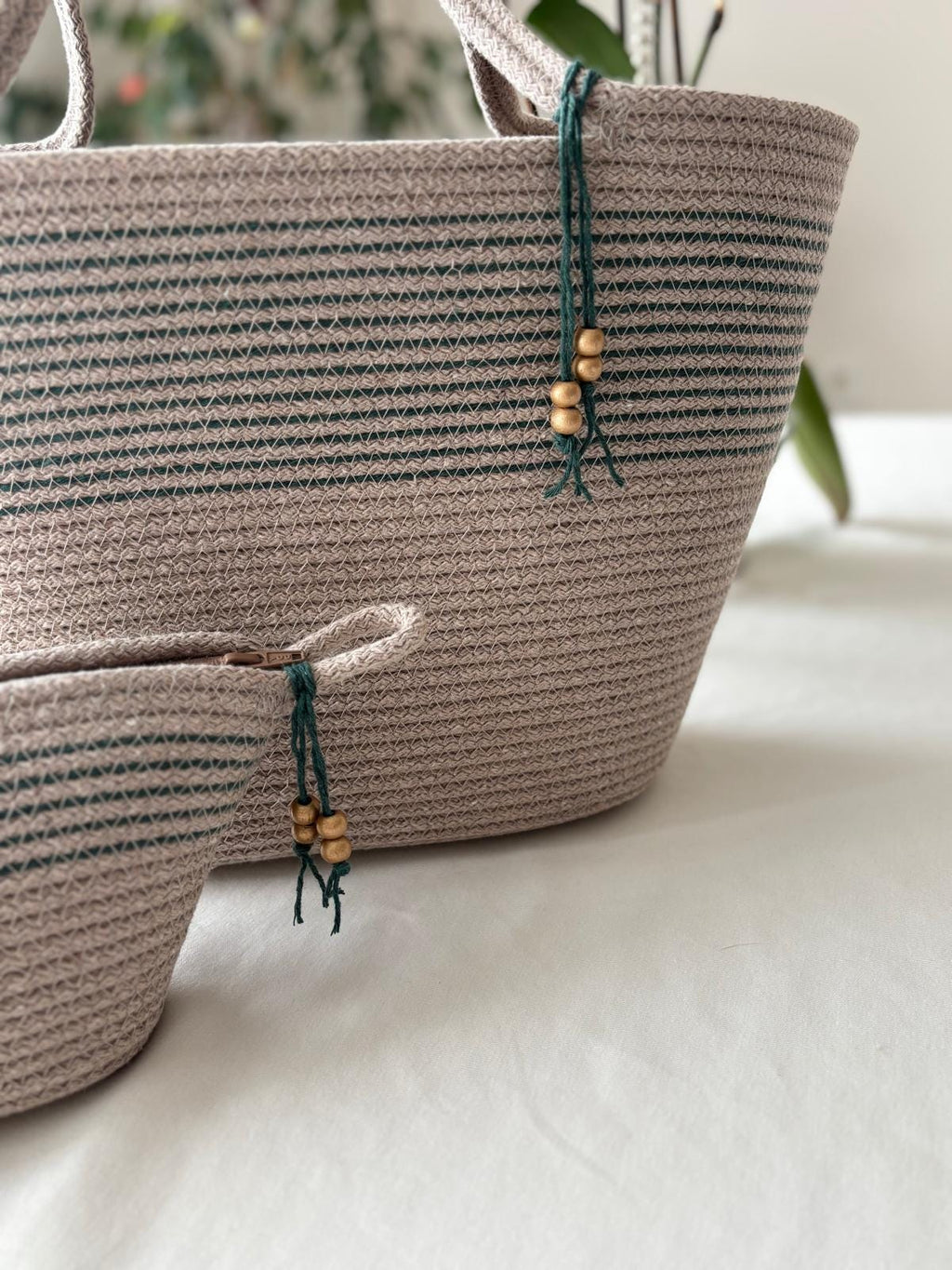 Beige&Grün Handgefertigte geflochtene Jutetasche und Beutel-Set: Beige Clutch & Strandtasche