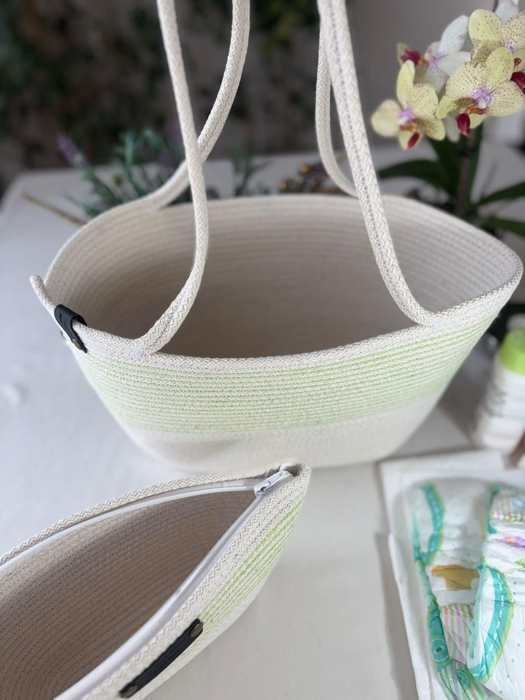 Grüne & weiße handgemachte Juteseil-Umhängetasche: Boho-Tasche