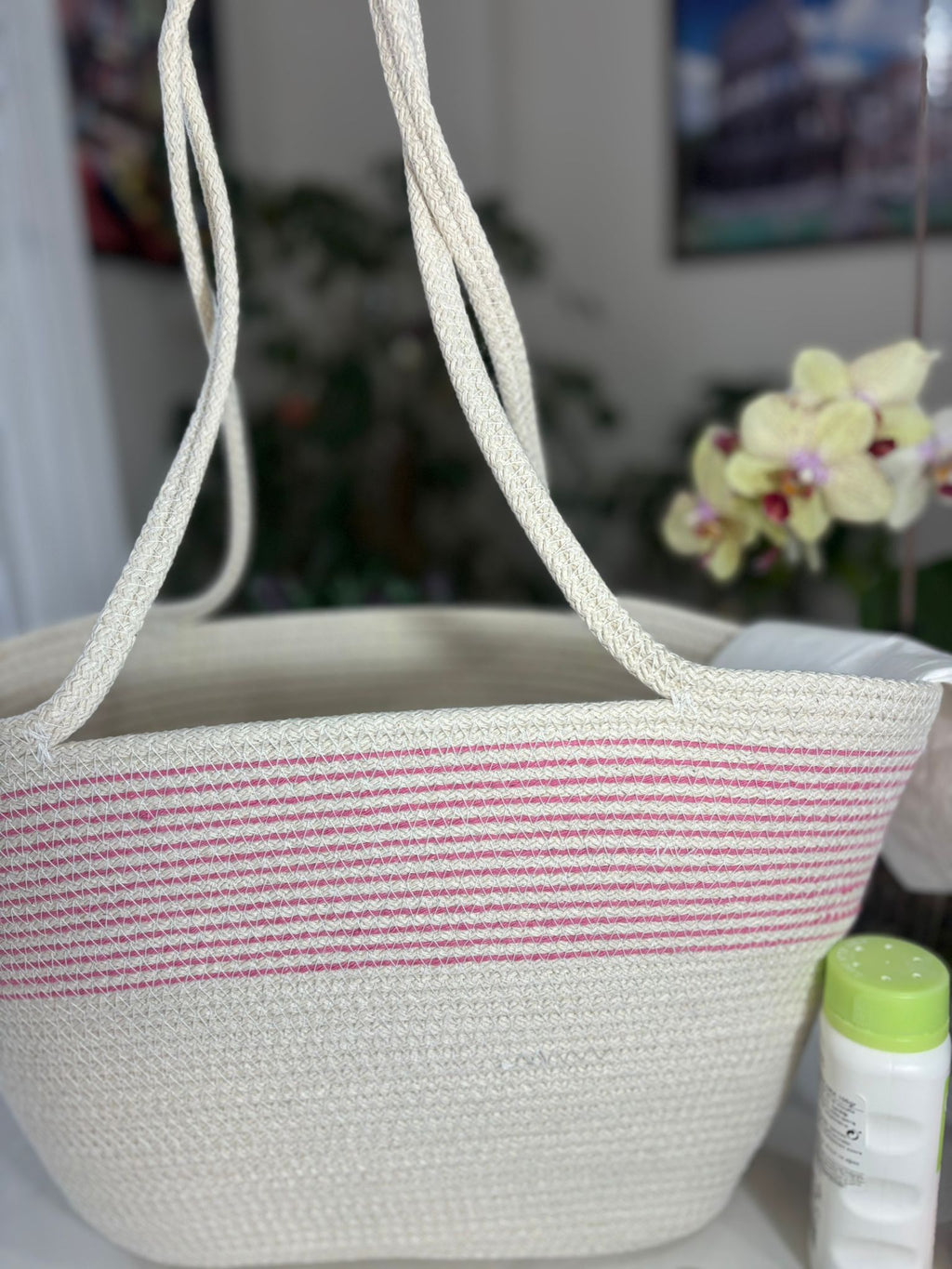 Pink & White handgefertigte Juteseil-Handtasche: Geflochtene Boho Strandtasche