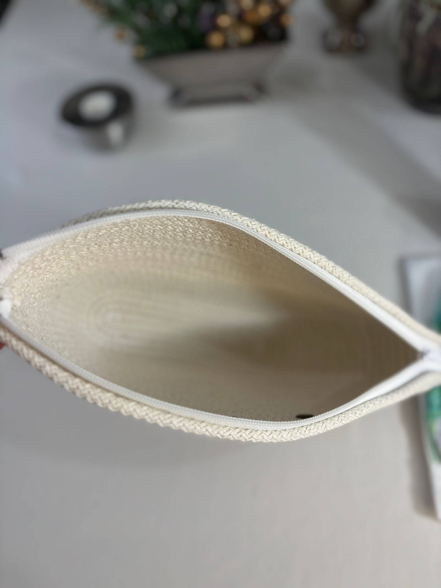 Grüne & weiße handgemachte Juteseil-Umhängetasche: Boho-Tasche