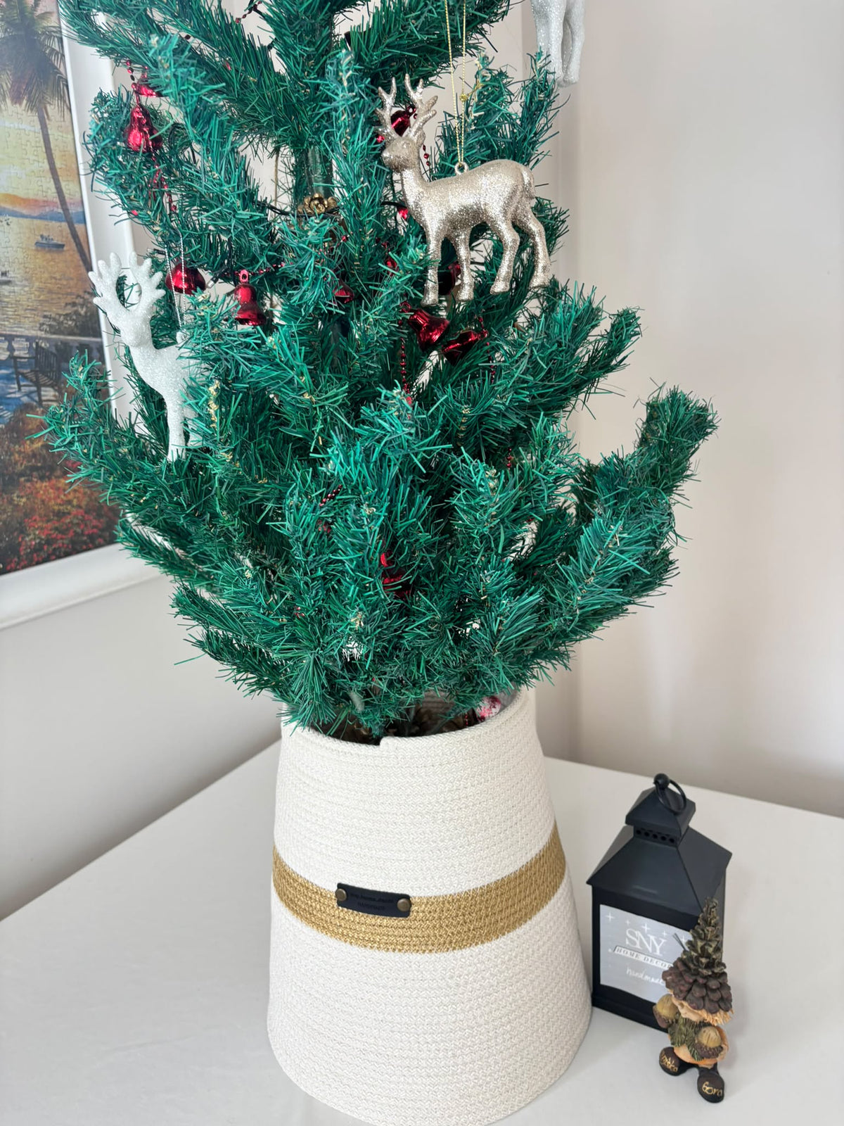 Round wicker Christmas tree collar ,stand cover; woven tree skirt, Christmas tree enclosure, Christmas tree base Cover / plant pot cover