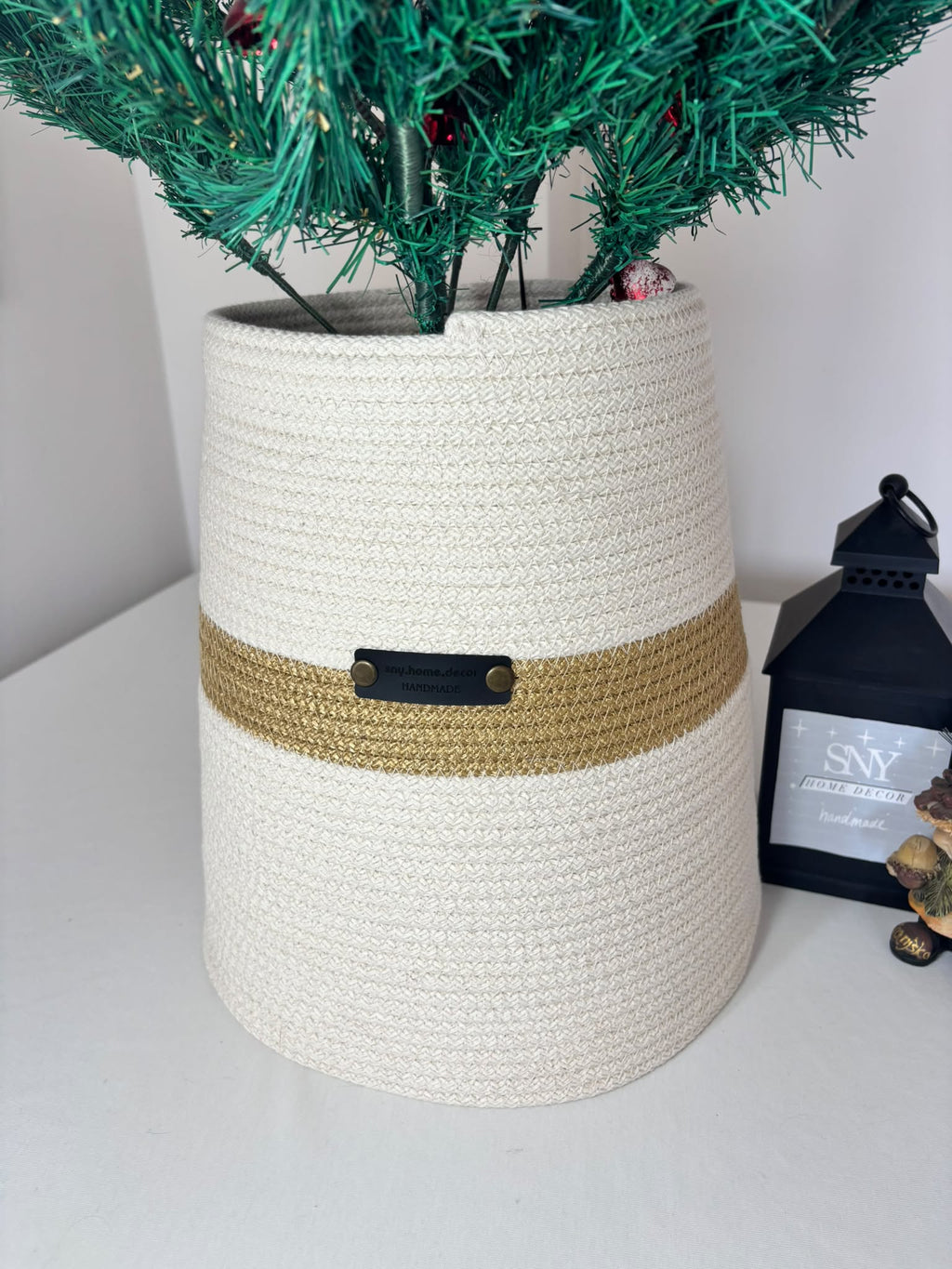 Round wicker Christmas tree collar ,stand cover; woven tree skirt, Christmas tree enclosure, Christmas tree base Cover / plant pot cover