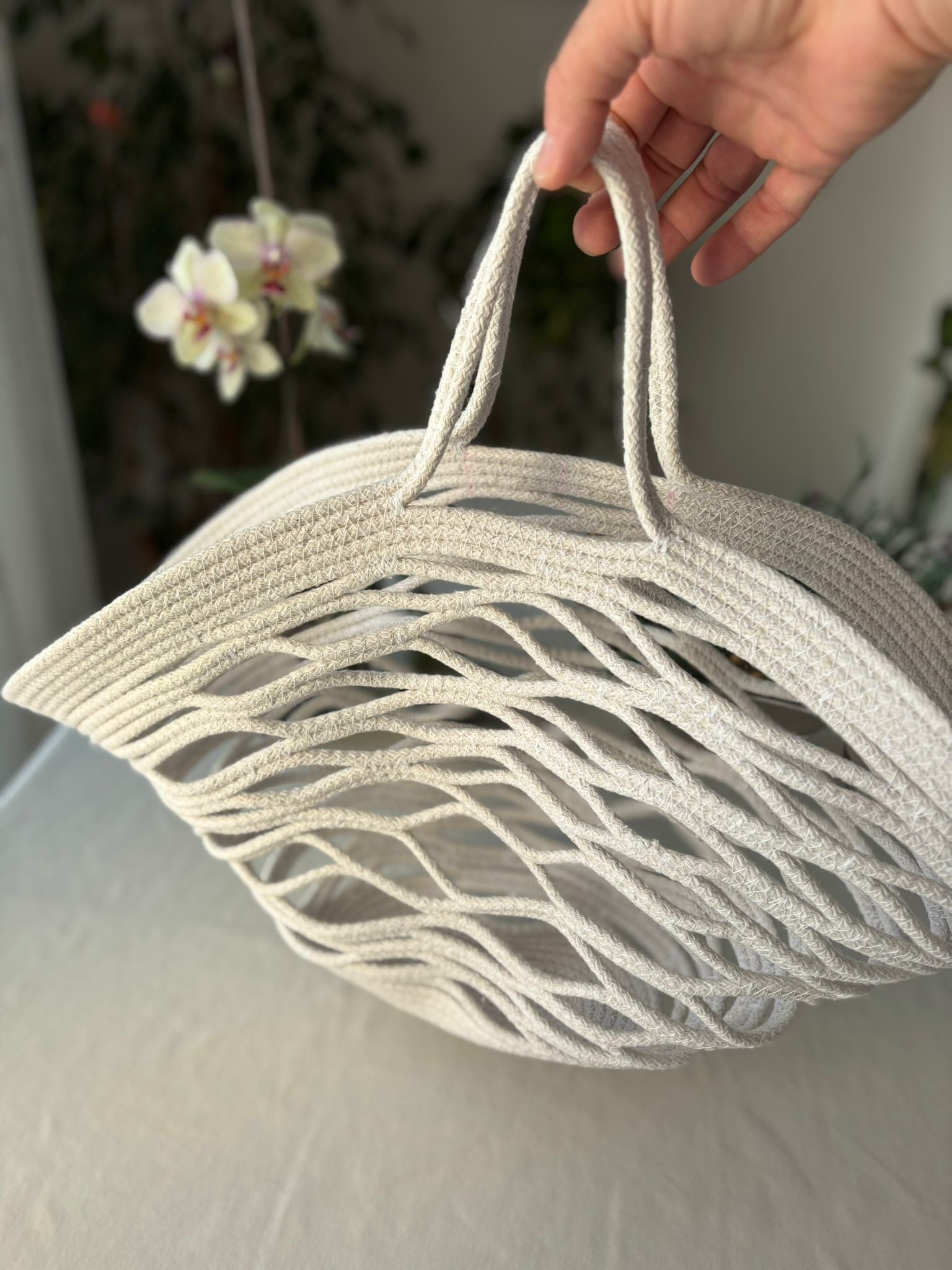 Handmade Red Knotted Net Bag: Eco-Friendly Market Tote.
