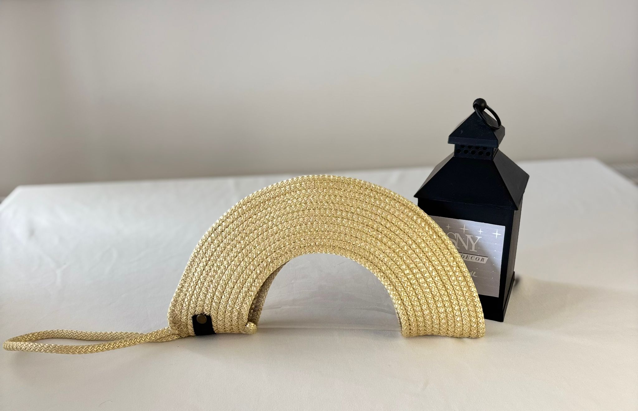 Gehäkelte Halbmond-Clutch: Sommerliche Strandtasche aus Baumwolle, Seil-Armbandtasche