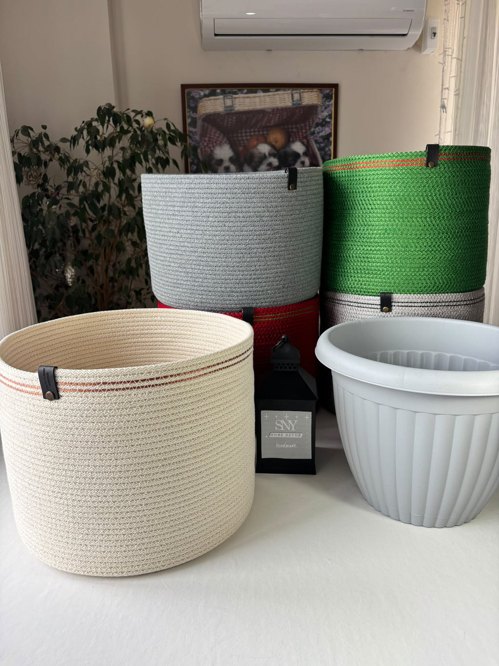 Handgemachter Baumwollseilkorb: Beige & Weiß gewebter Aufbewahrungs-Blumentopfkorb