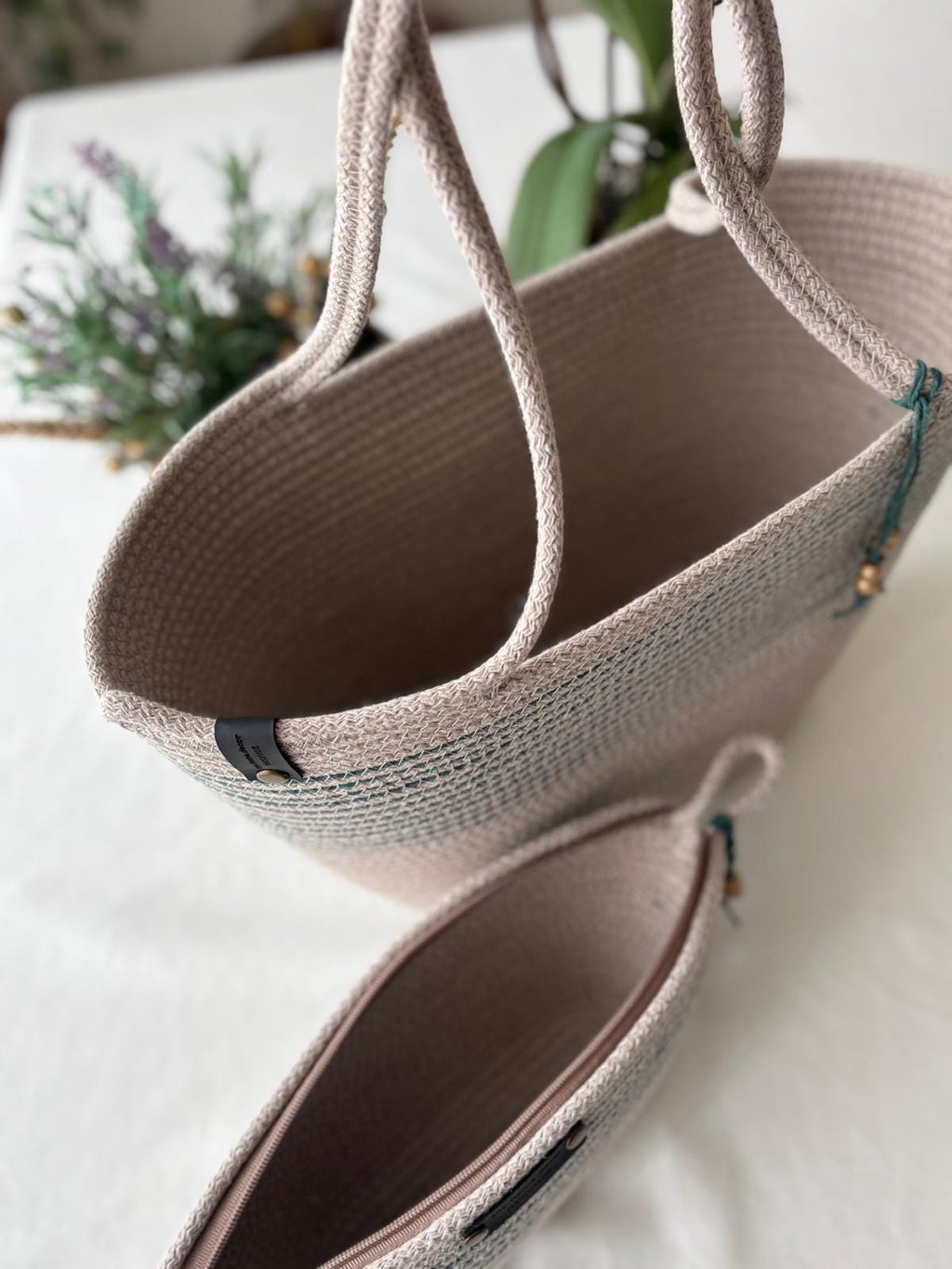 Beige&Grün Handgefertigte geflochtene Jutetasche und Beutel-Set: Beige Clutch & Strandtasche