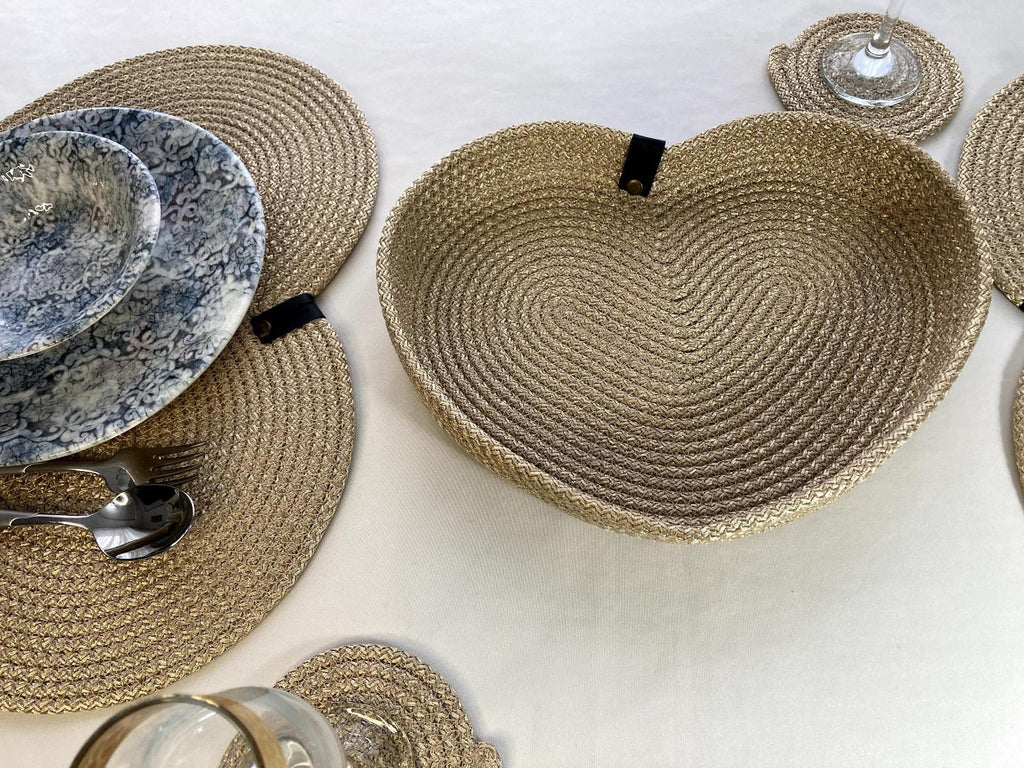 Handwoven Heart Placemat Set: Valentine's Day Dining Table Decor