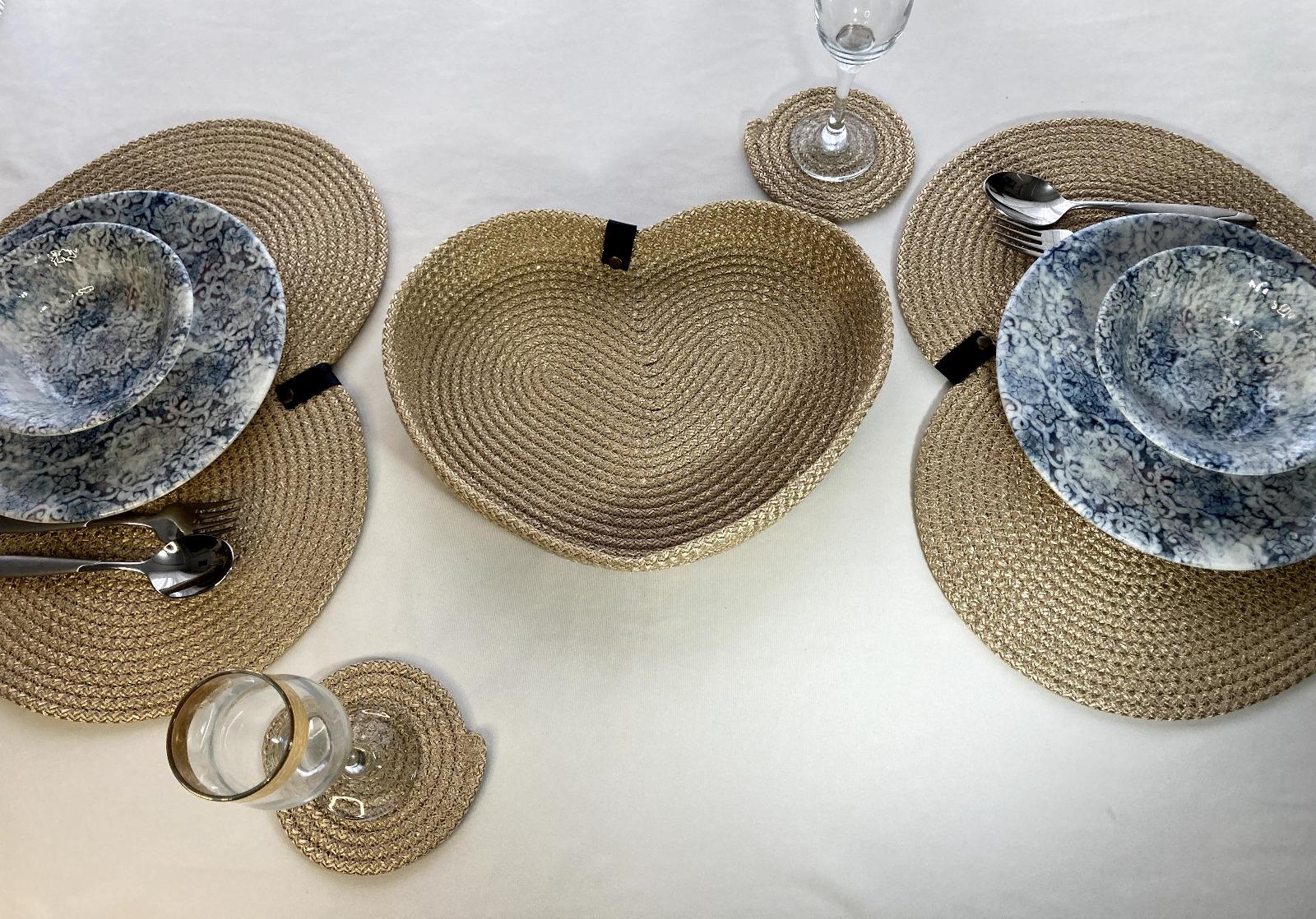 Handwoven Heart Placemat Set: Valentine's Day Dining Table Decor