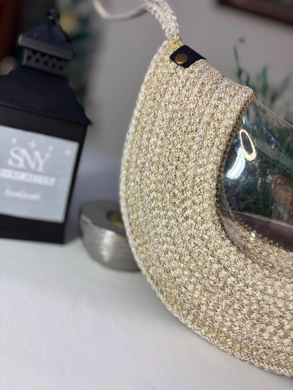 Gehäkelte Halbmond-Clutch: Sommerliche Strandtasche aus Baumwolle, Seil-Armbandtasche