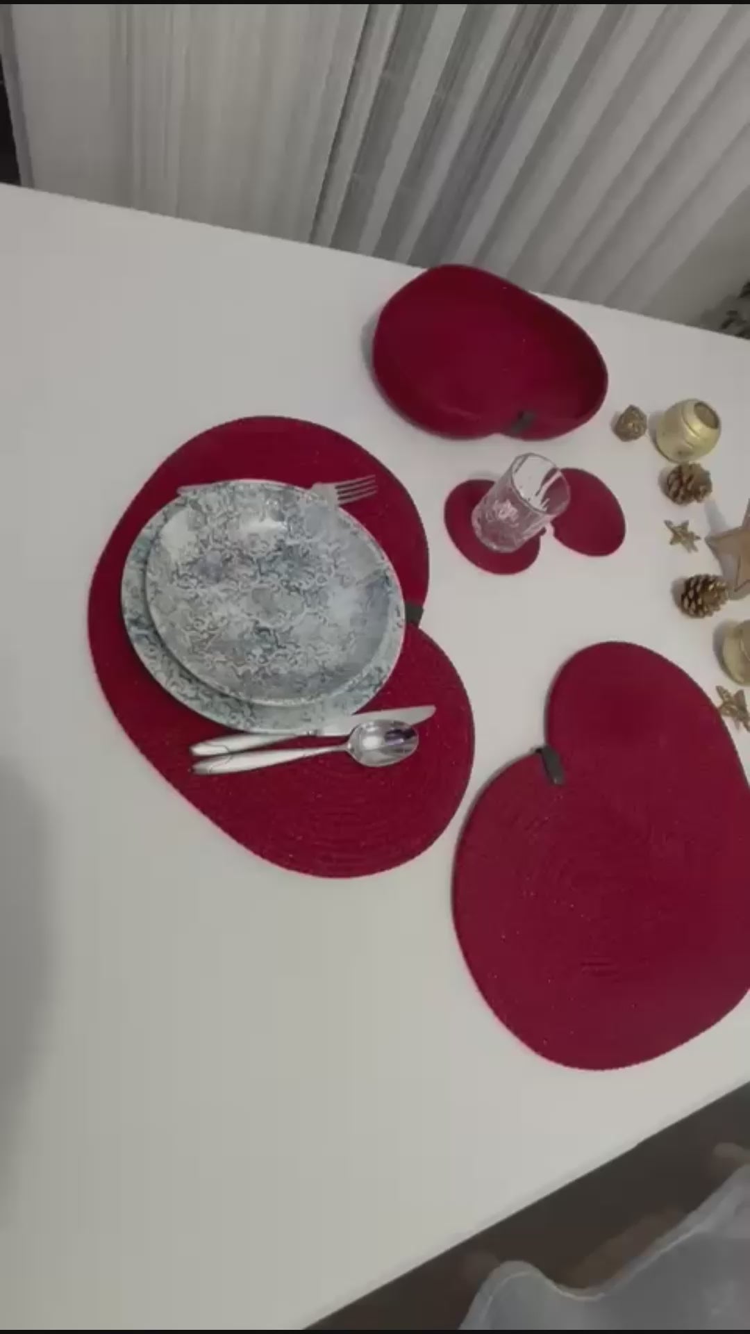 Handwoven Heart Placemat Set: Valentine's Day Dining Table Decor